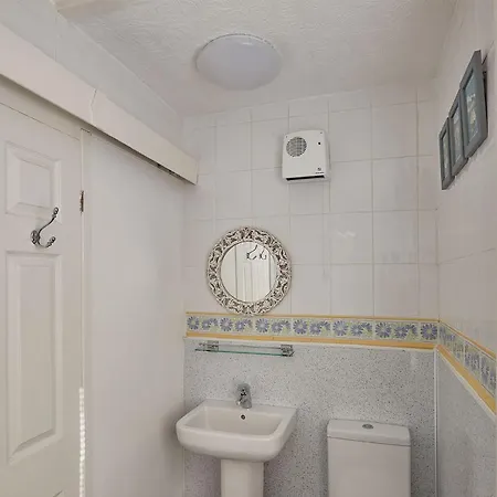 4, Khyber Apartment