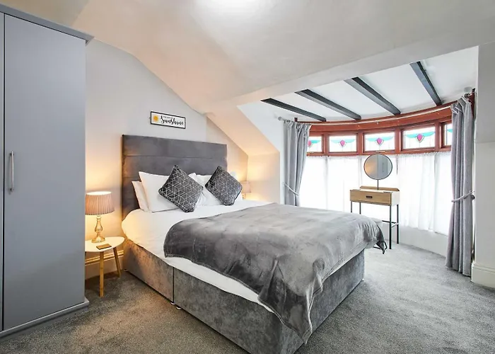 4, Khyber דירה *